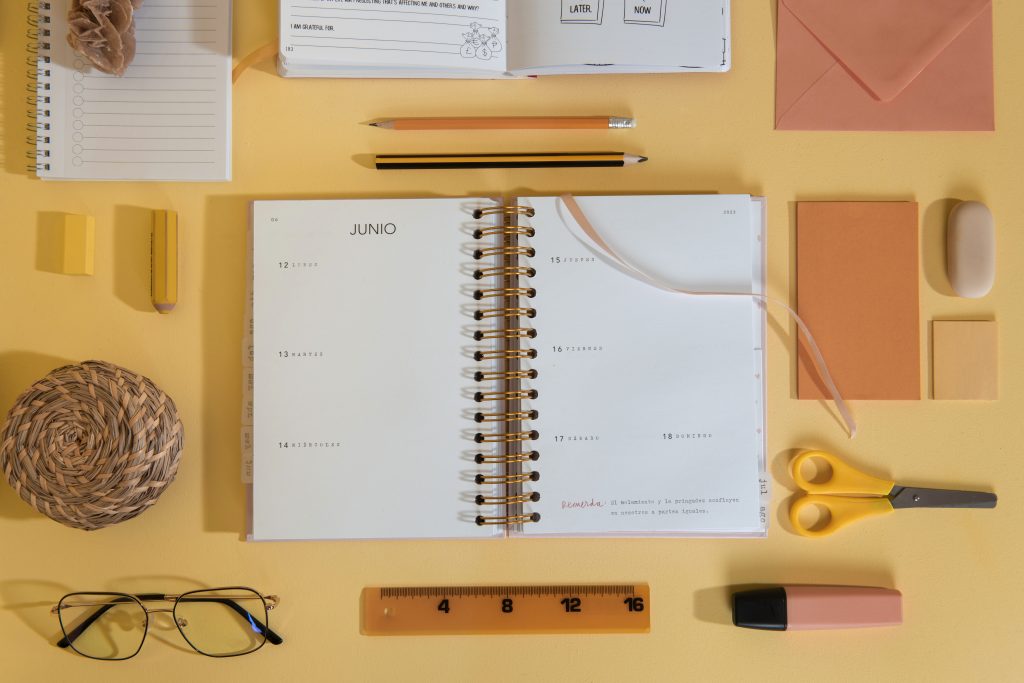 Agendas y calendarios personalizados para empresas: cómo elegir el formato que mejor representa tu marca